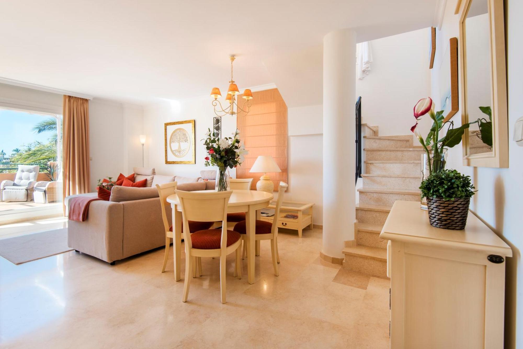 Rentandhomes Penthouse Elviria Golf Марбеля Екстериор снимка